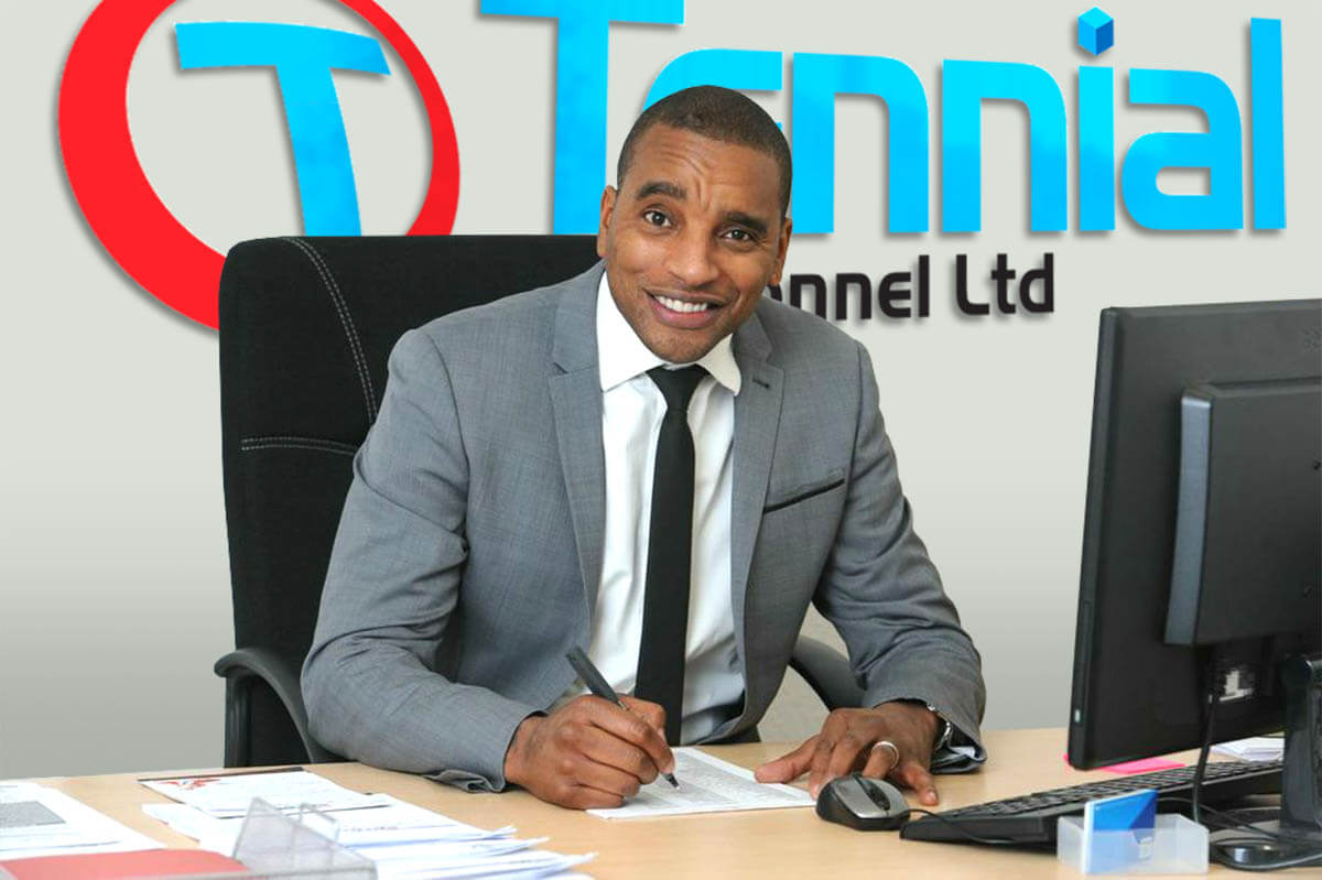 Dennis Tennial